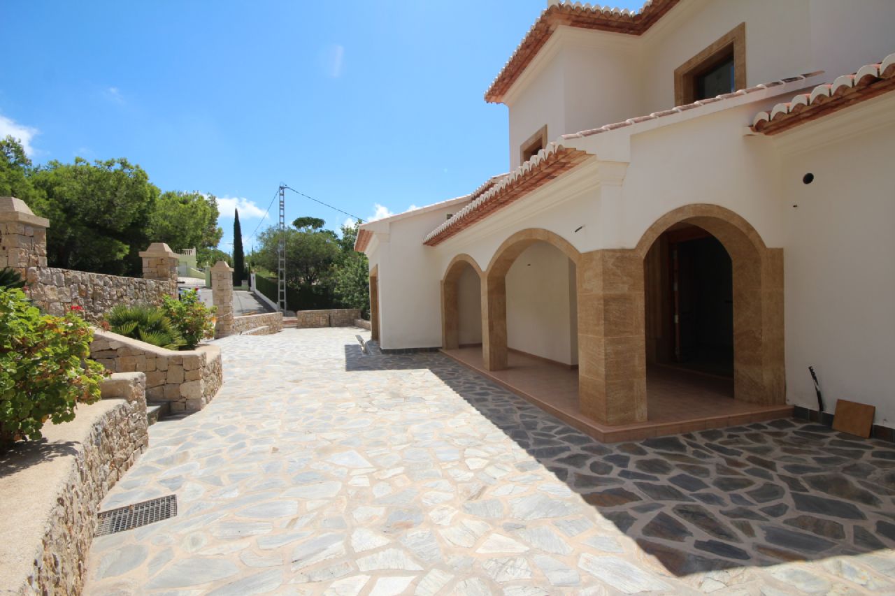 Detached Villa in Jávea - Resale