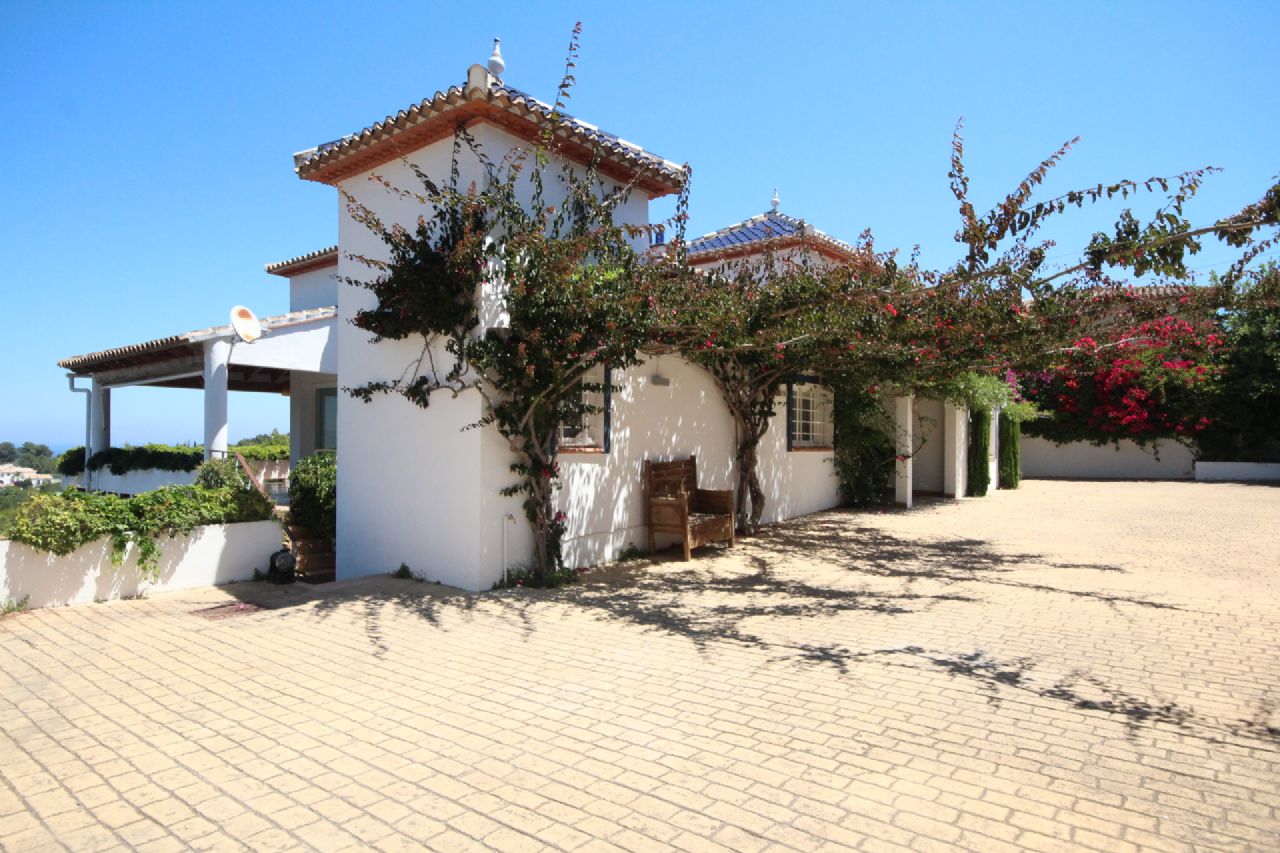 Detached Villa in Jávea - Resale