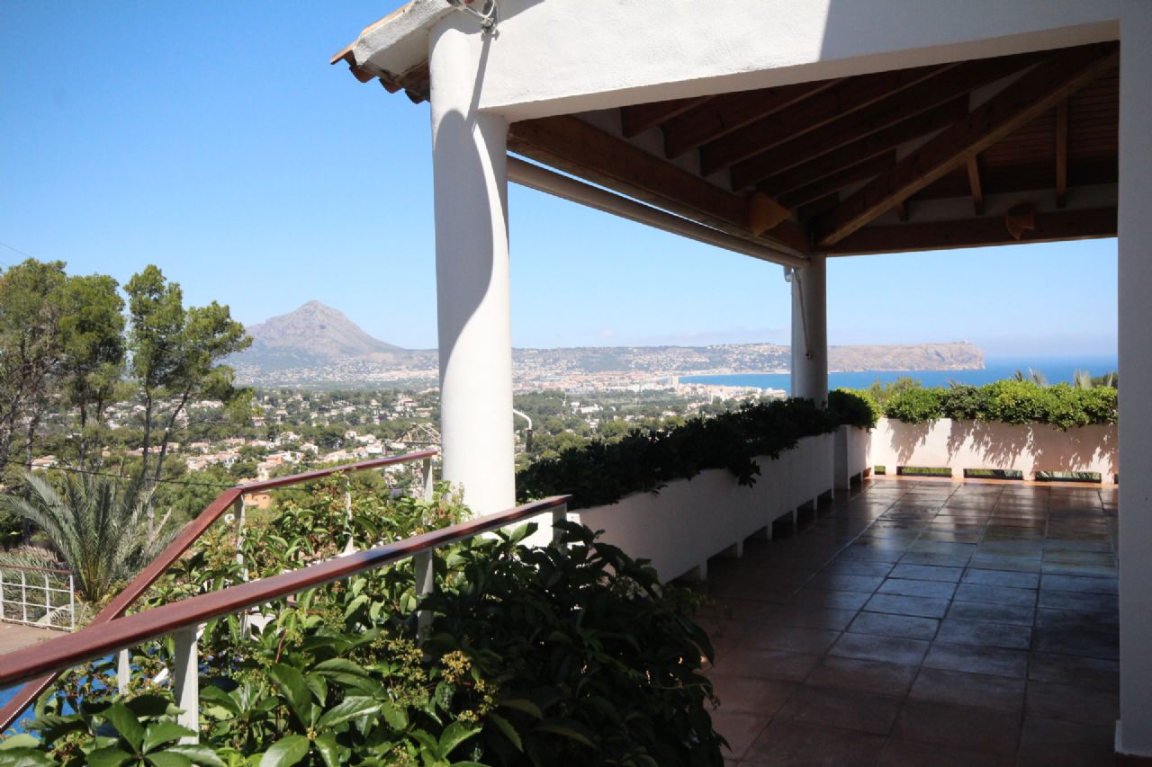 Chalet independiente en Jávea - Reventa