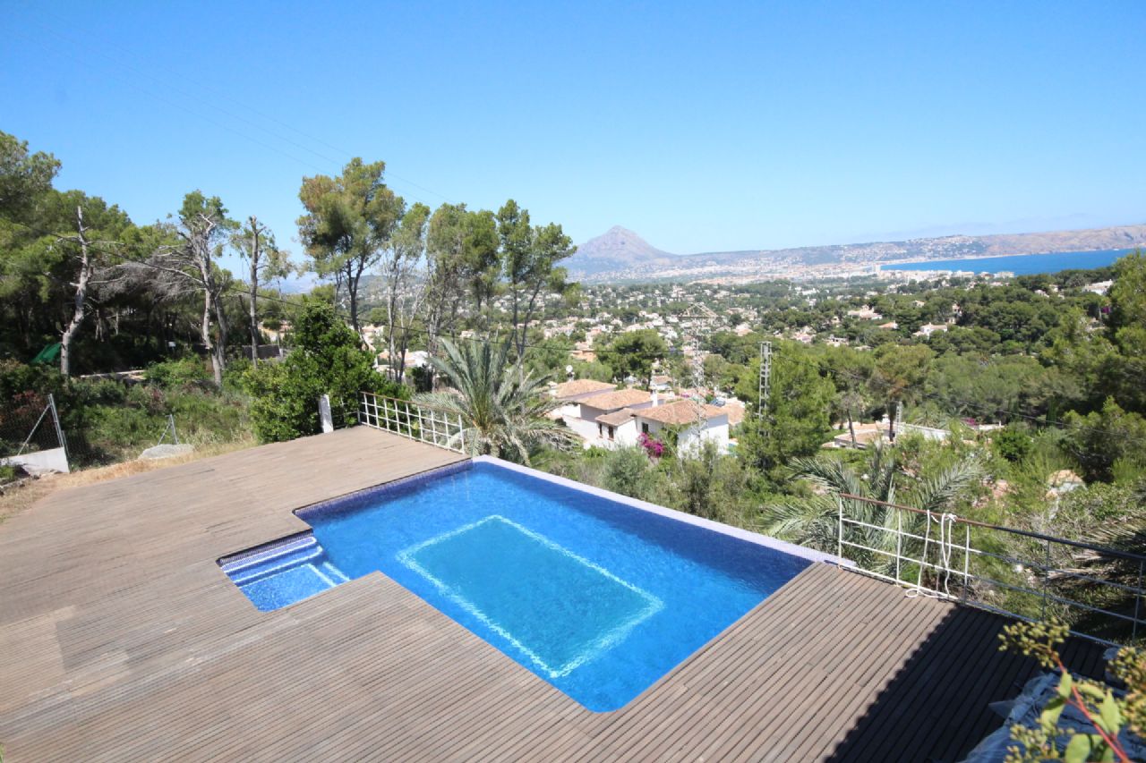 Chalet independiente en Jávea - Reventa