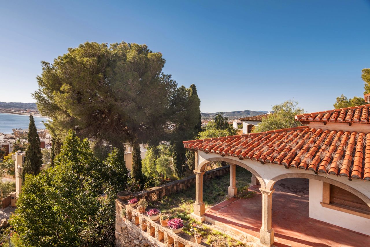 Detached Villa in Jávea - Resale