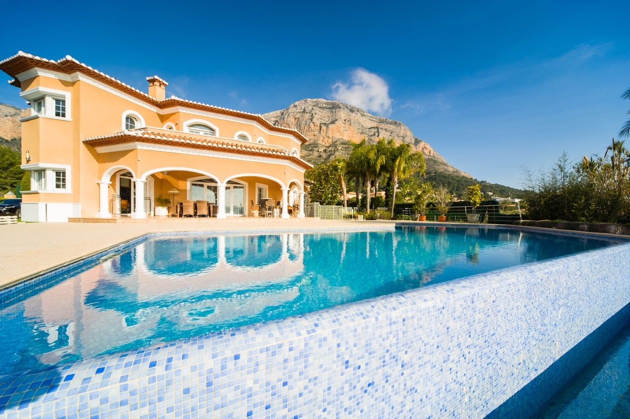 Detached Villa in Jávea - Resale