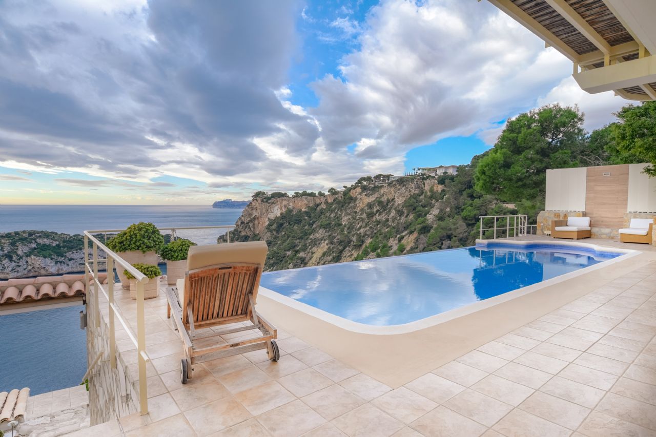 Chalet independiente en Jávea - Reventa