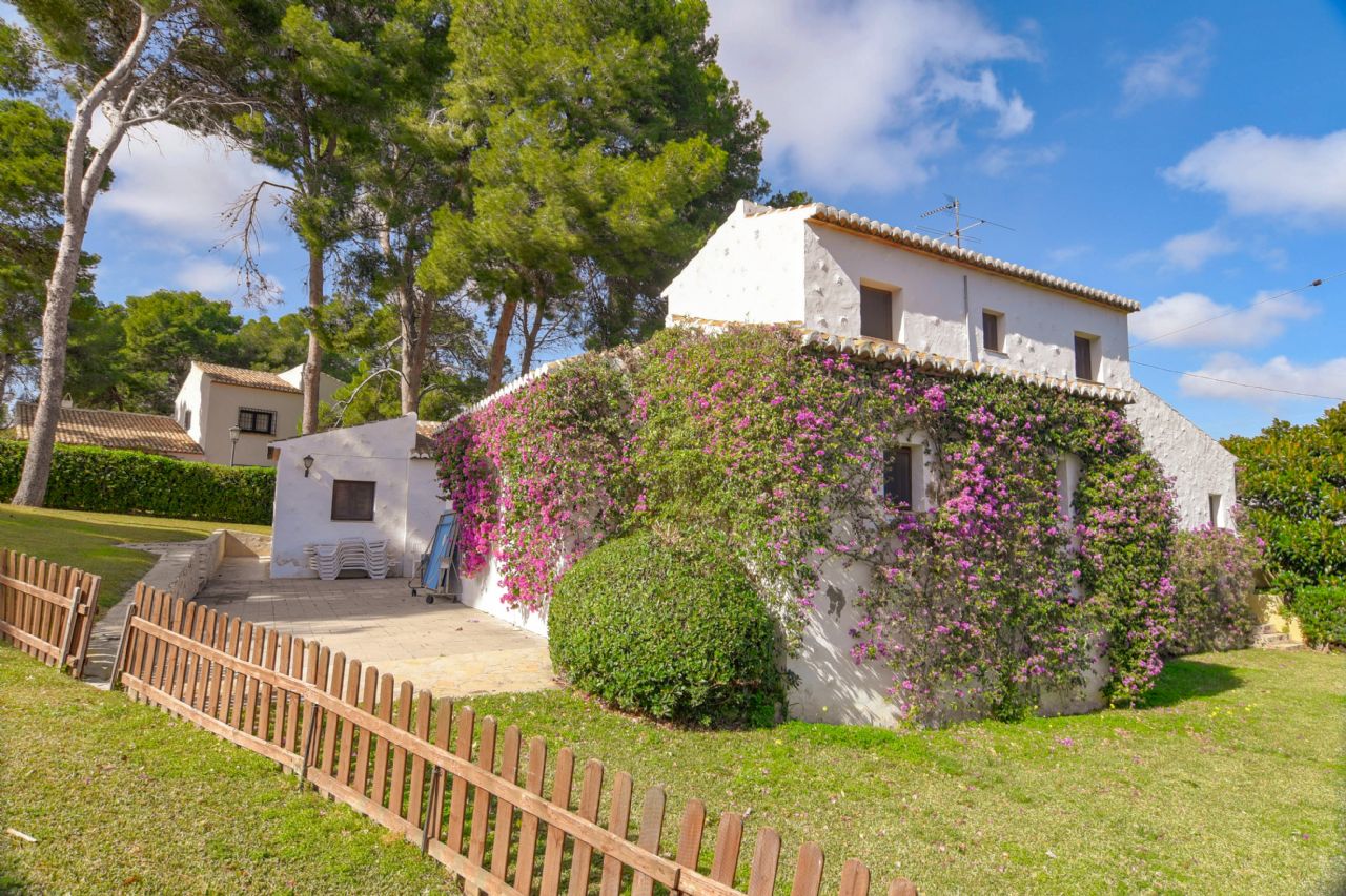 Chalet independiente en Jávea - Reventa