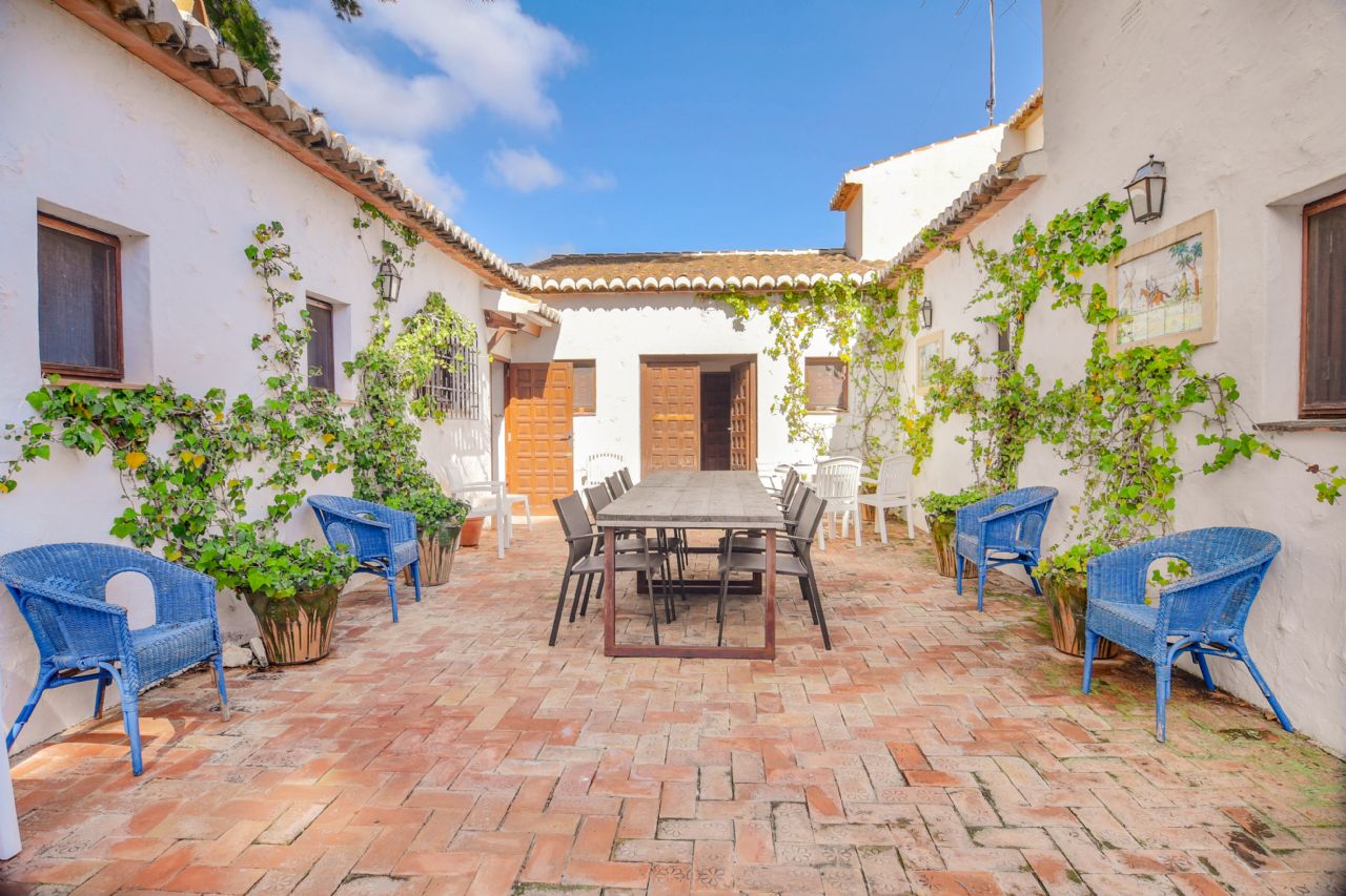 Detached Villa in Jávea - Resale