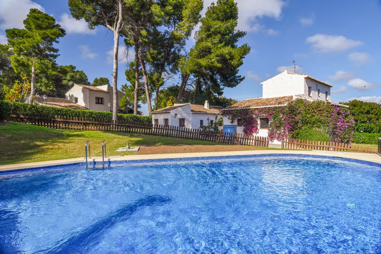 Chalet independiente en Jávea - Reventa