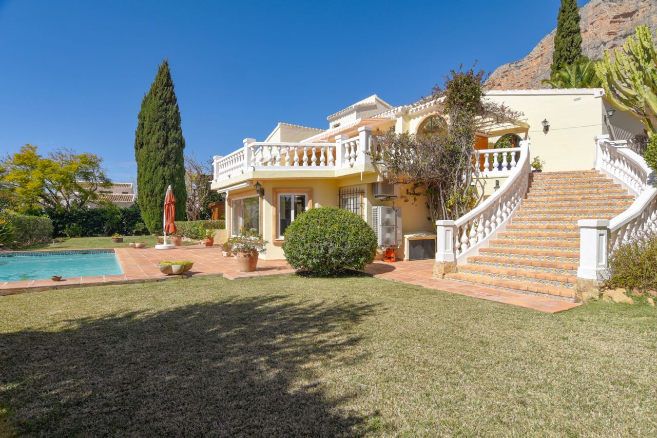 Villa dans Jávea - Revente