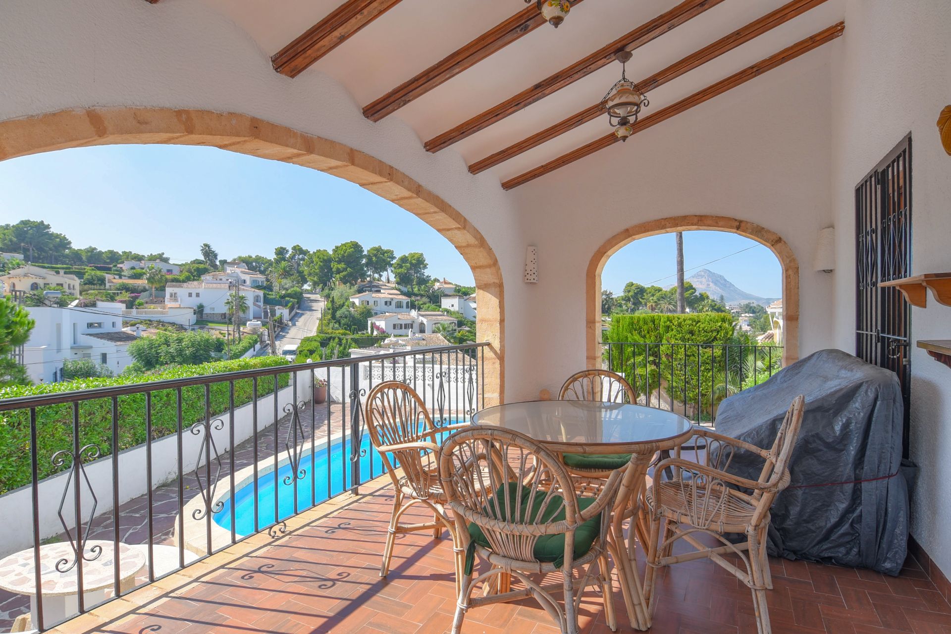 Detached Villa in Jávea - Resale