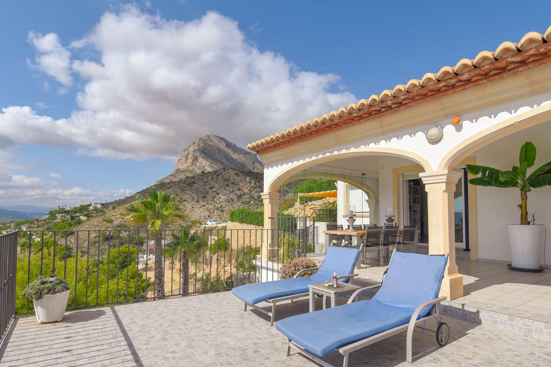 Detached Villa in Jávea - Resale