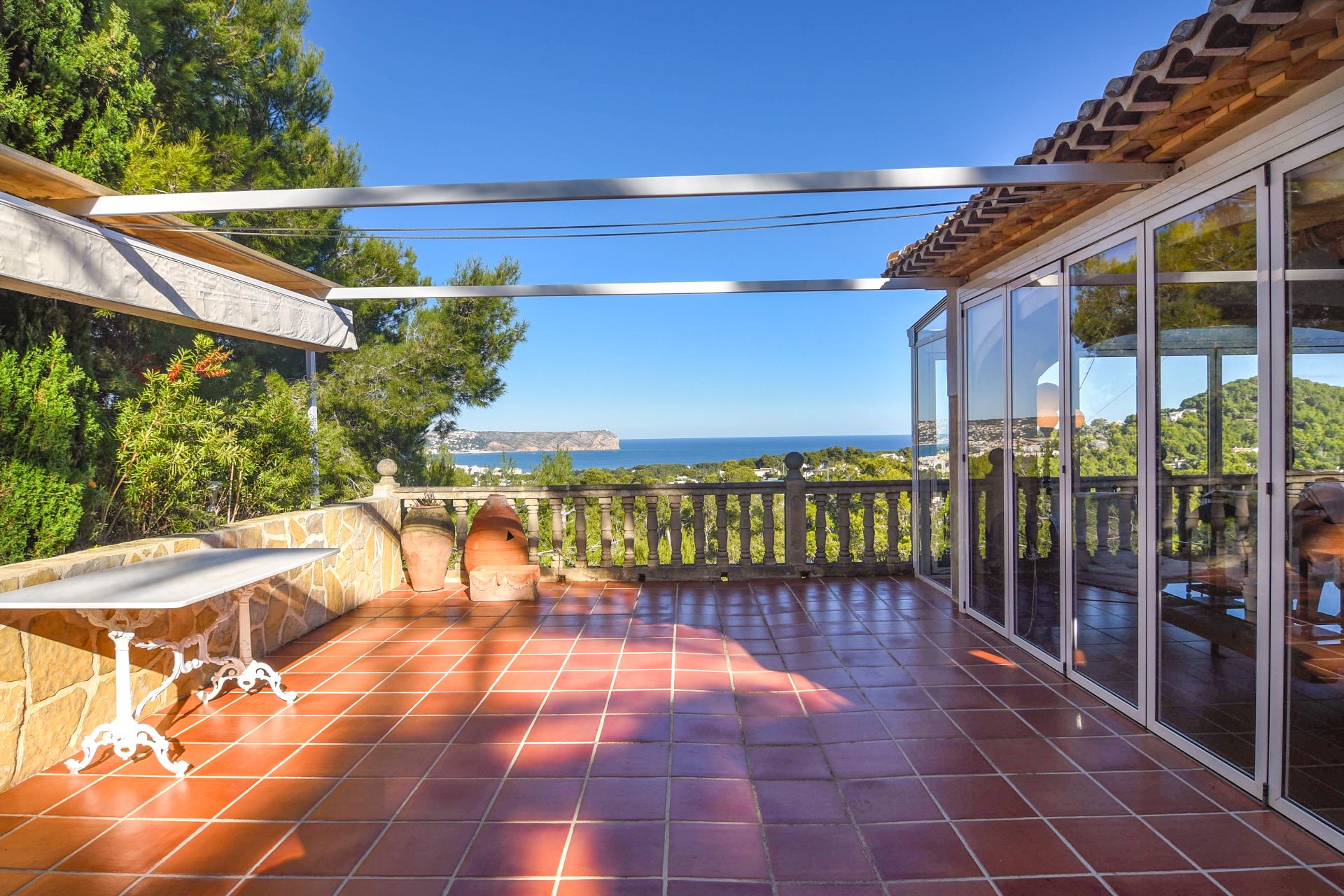 Detached Villa in Jávea - Resale