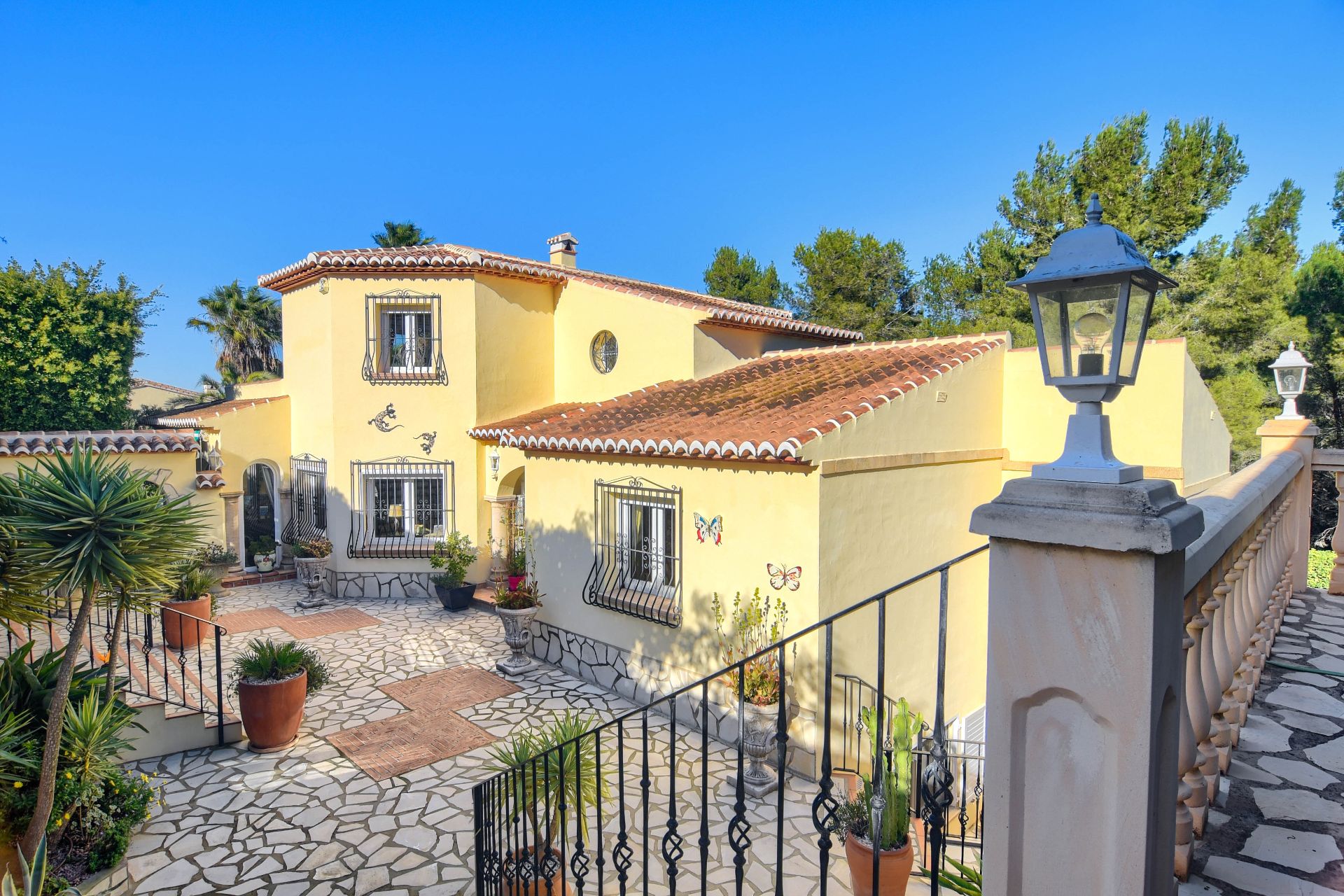 Detached Villa in Jávea - Resale