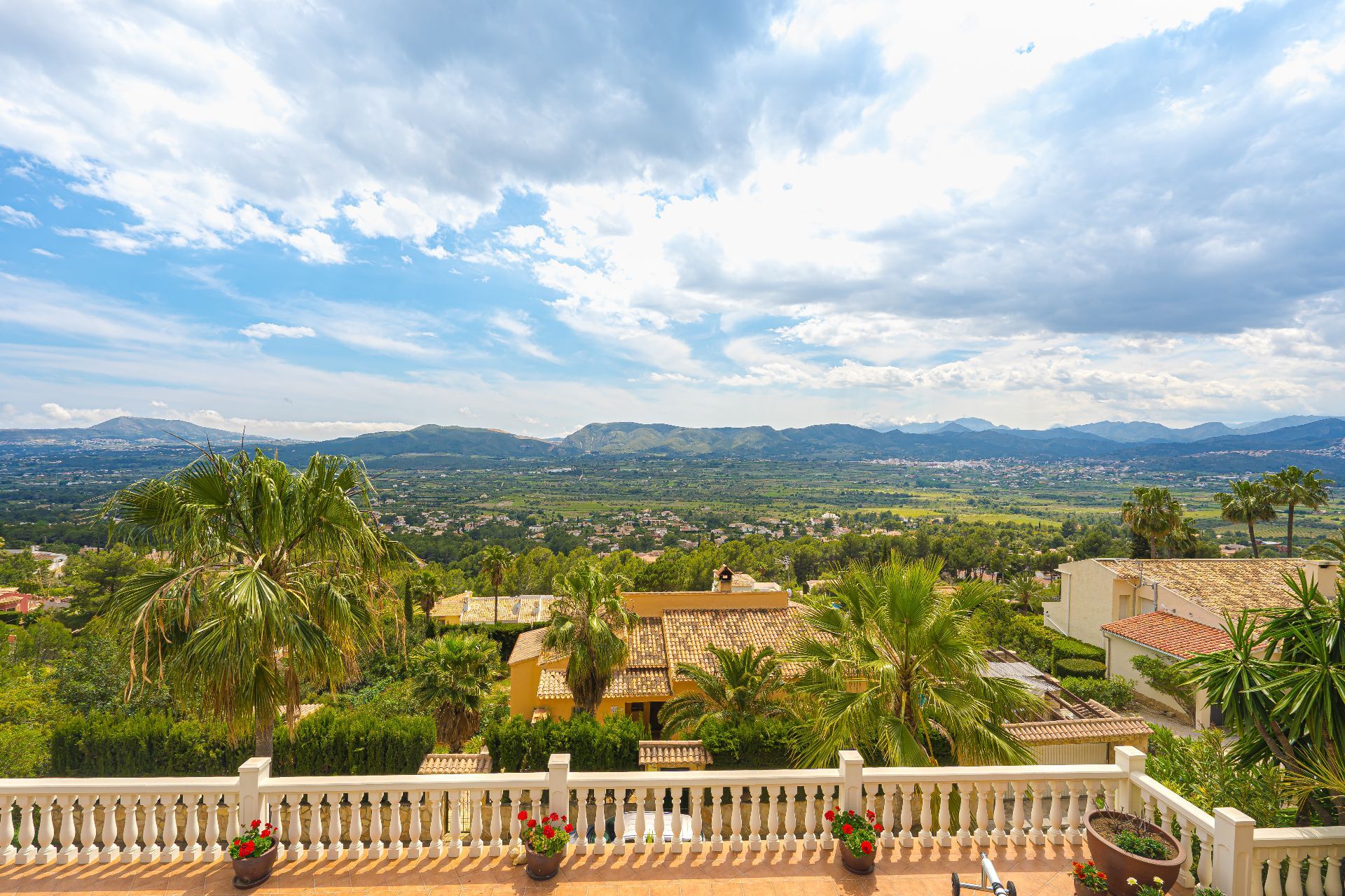 Detached Villa in Jávea - Resale