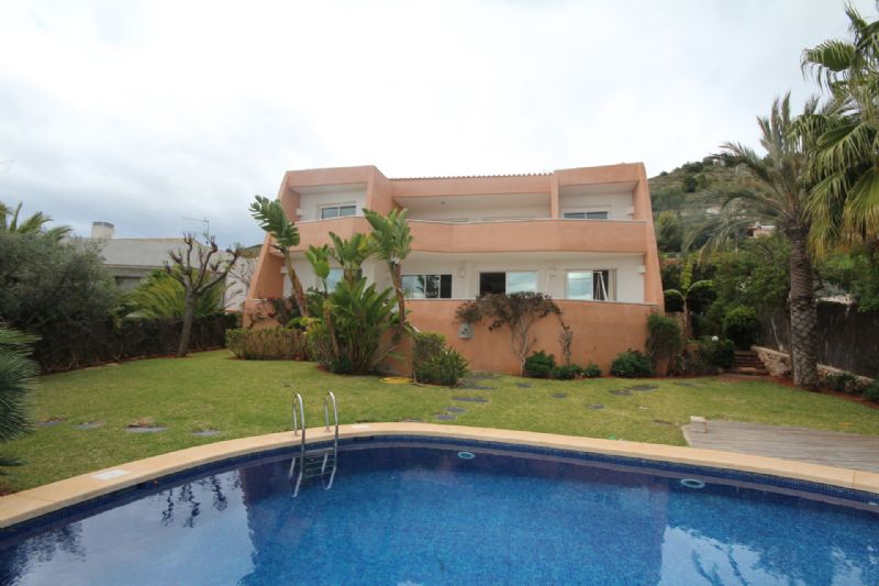 Chalet independiente en Jávea - Reventa