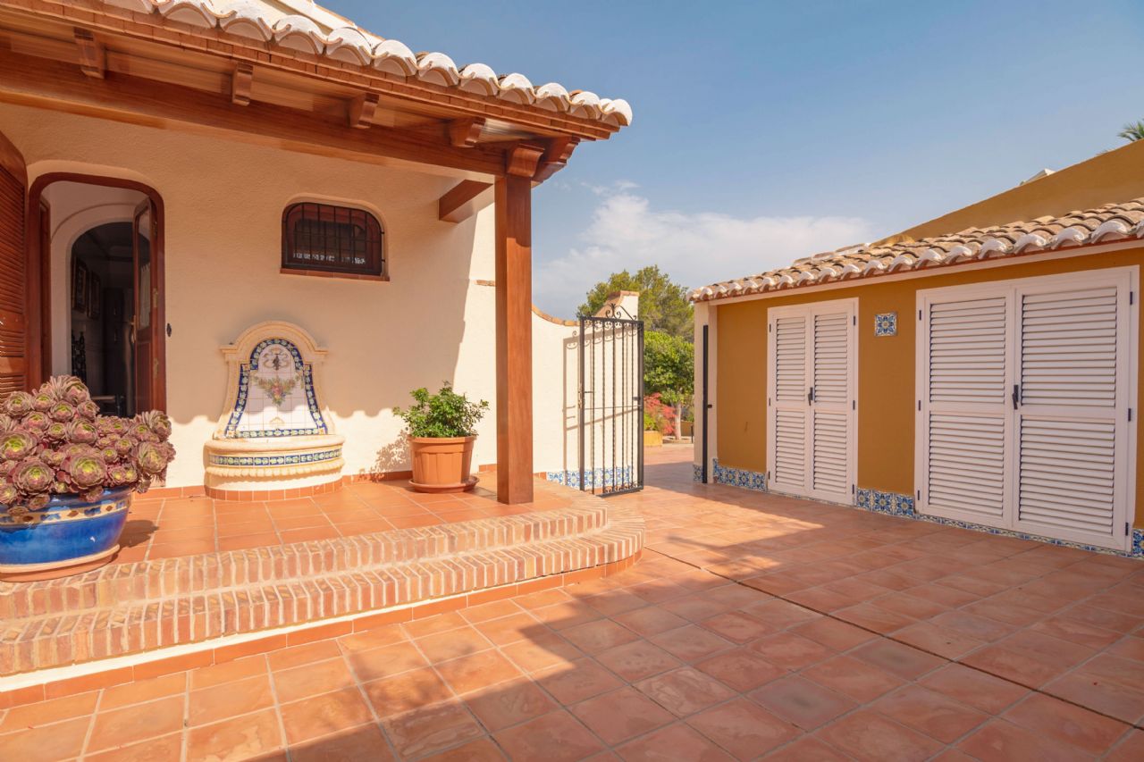 Chalet independiente en Jávea - Reventa