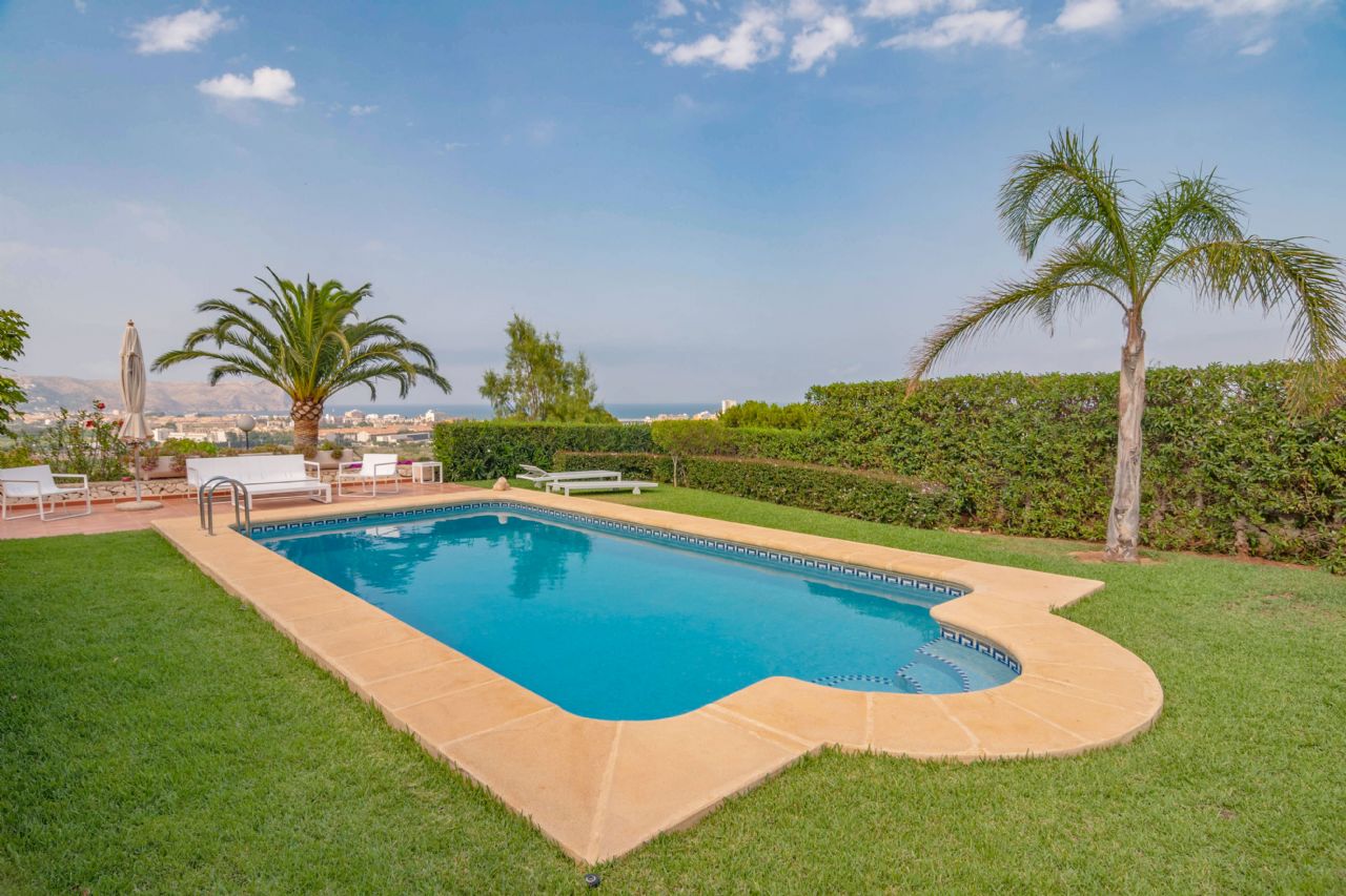 Chalet independiente en Jávea - Reventa