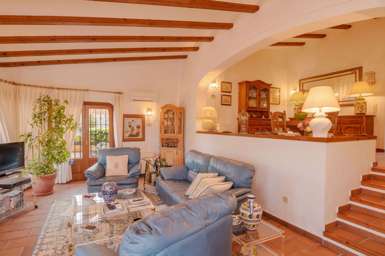 Detached Villa in Jávea - Resale