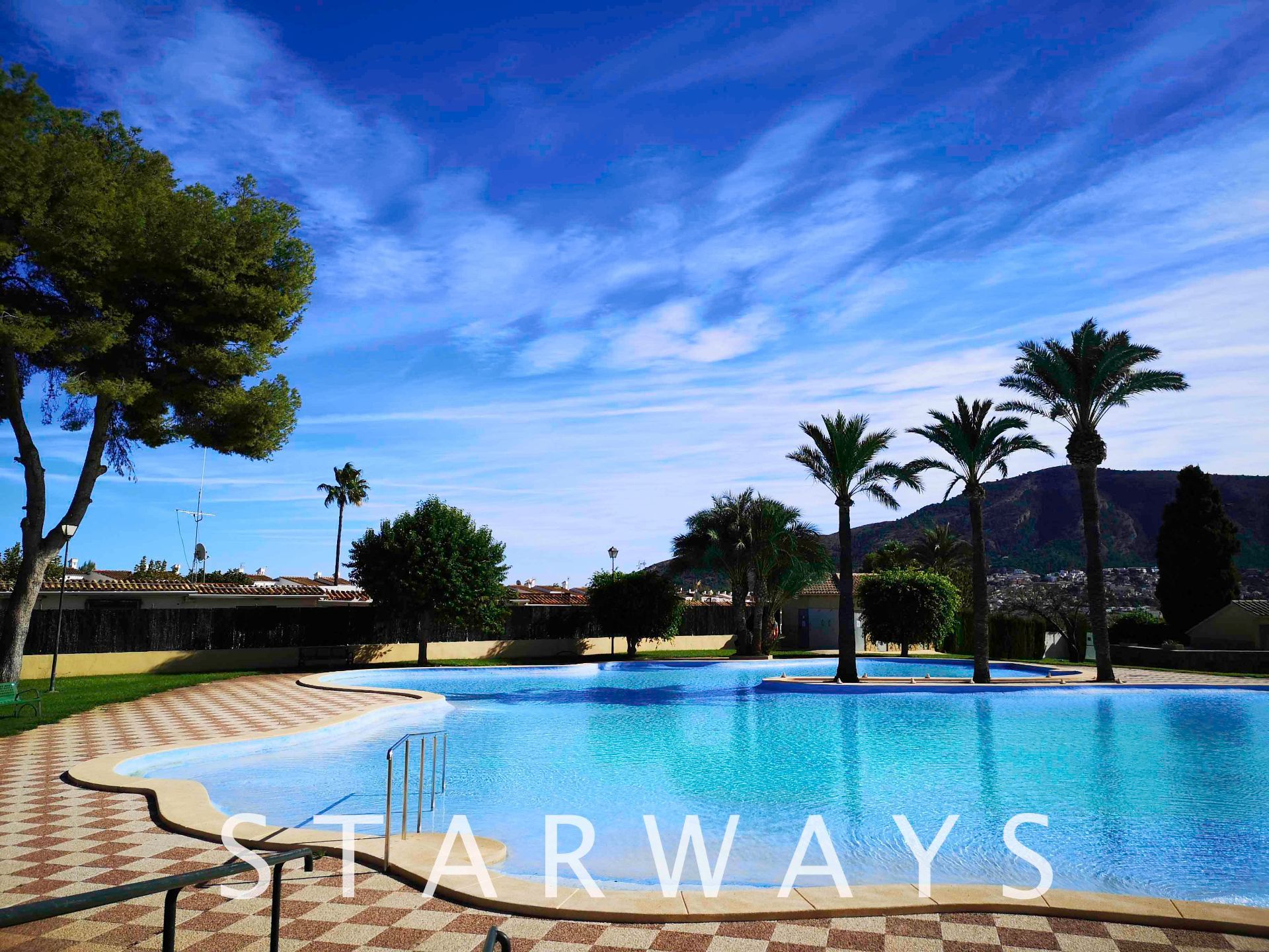 Terraced House in Alfaz del Pi / l'Alfàs del Pi, for sale