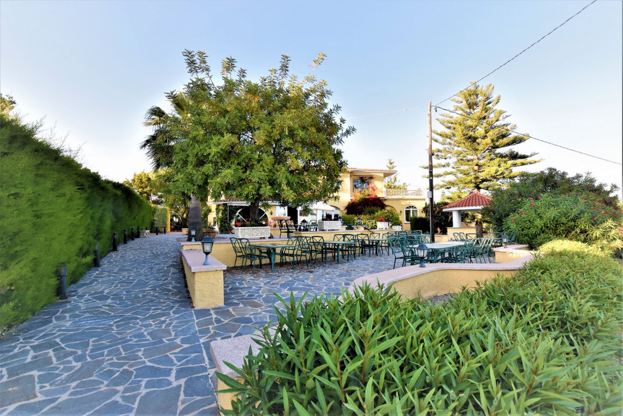 Villa in Alfaz del Pi / l'Alfàs del Pi, for sale