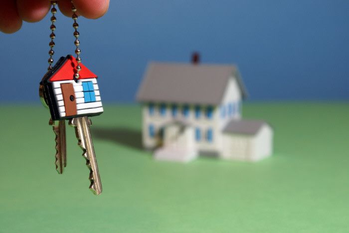 Qué pasa si donas una vivienda con hipoteca: los impuestos que toca pagar