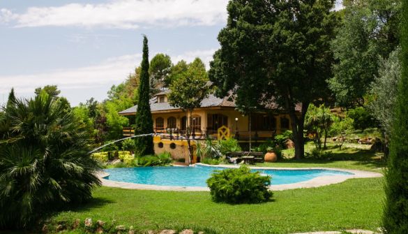 Villa de Lujo en Begues de 10 habitaciones