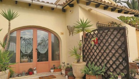Bungalow For Sale in Moraira-MPA160083M