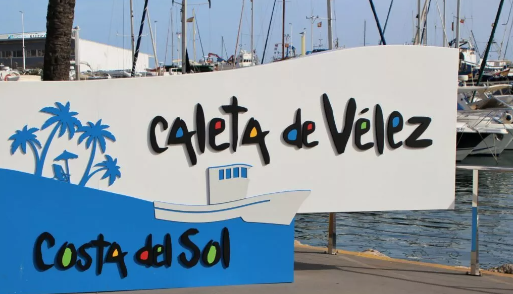 Apartment in Caleta de Vélez, Playa, verkauf