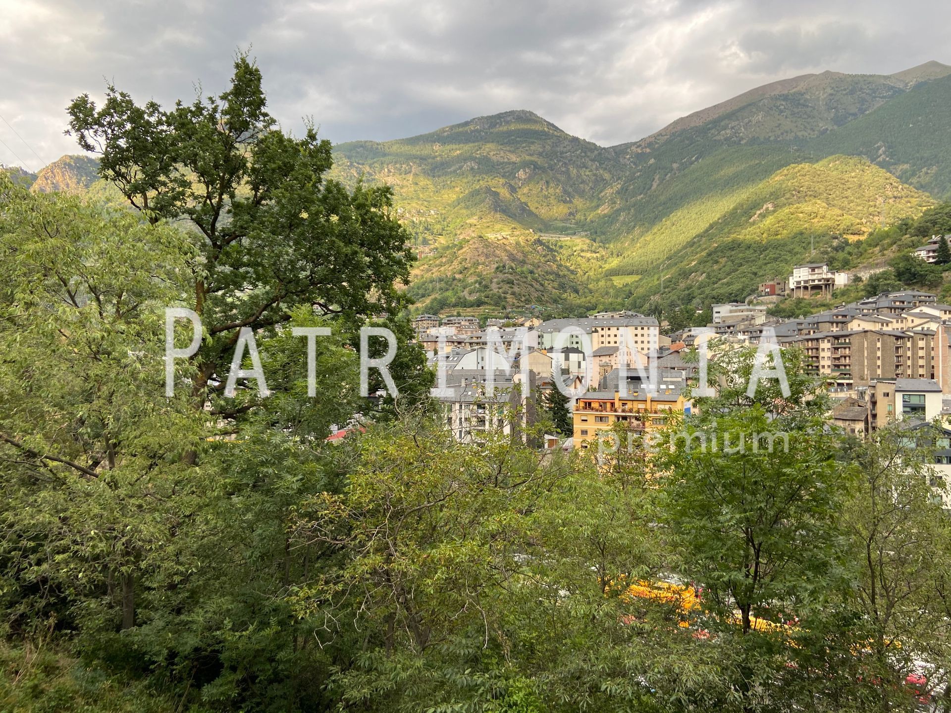 Urban Plot in Sant Julià de Lòria, for sale