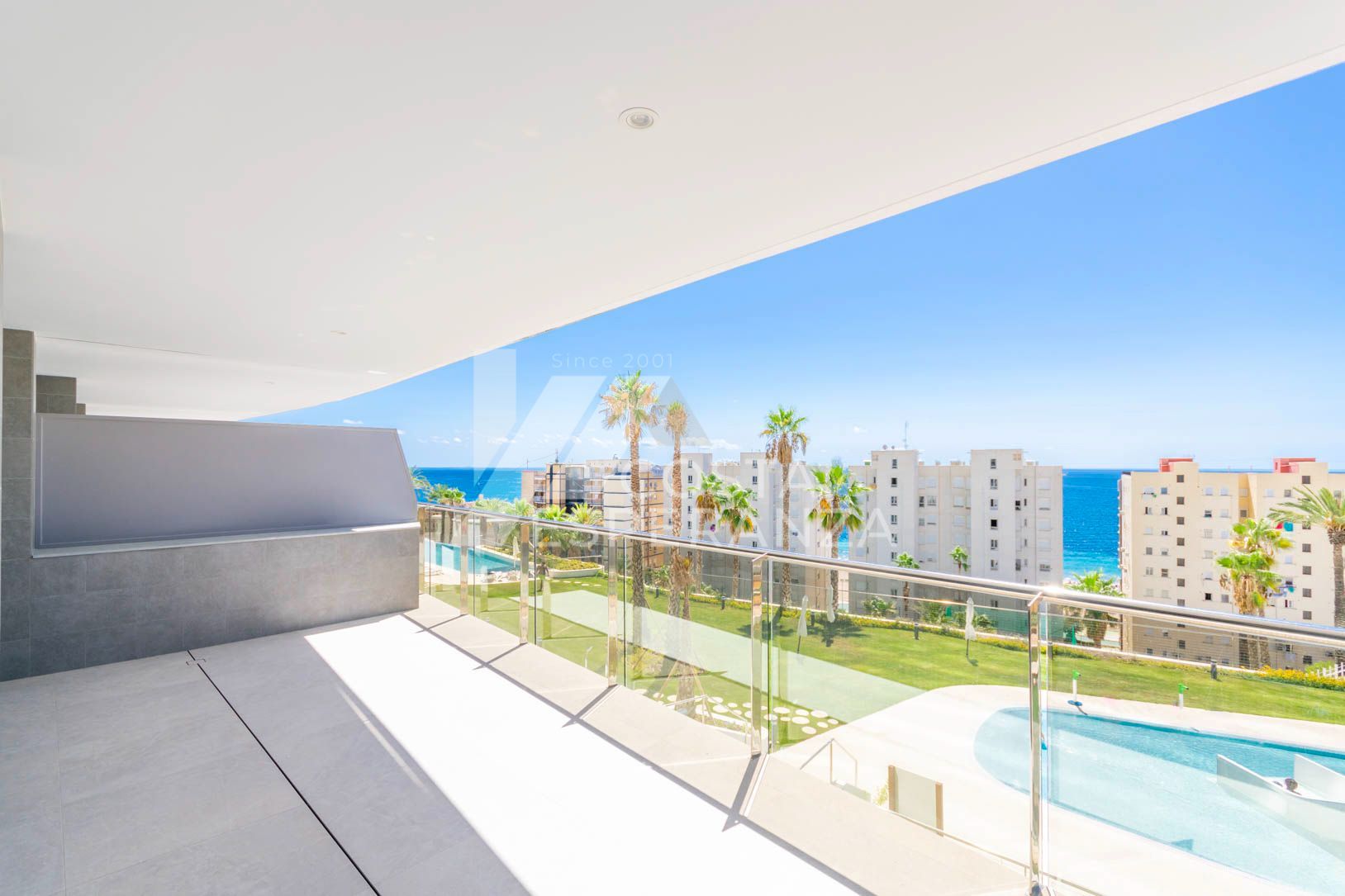 APARTAMENTO A ESTRENAR CON VISTAS AL MAR