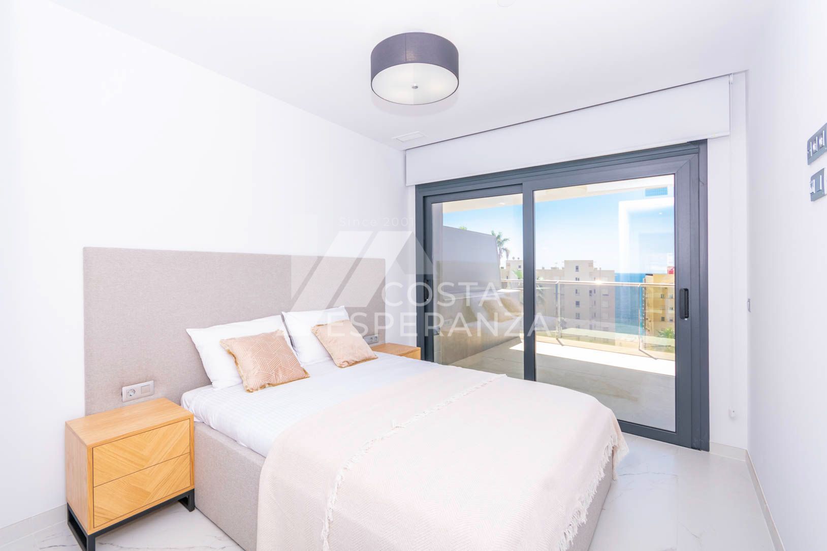 APARTAMENTO A ESTRENAR CON VISTAS AL MAR