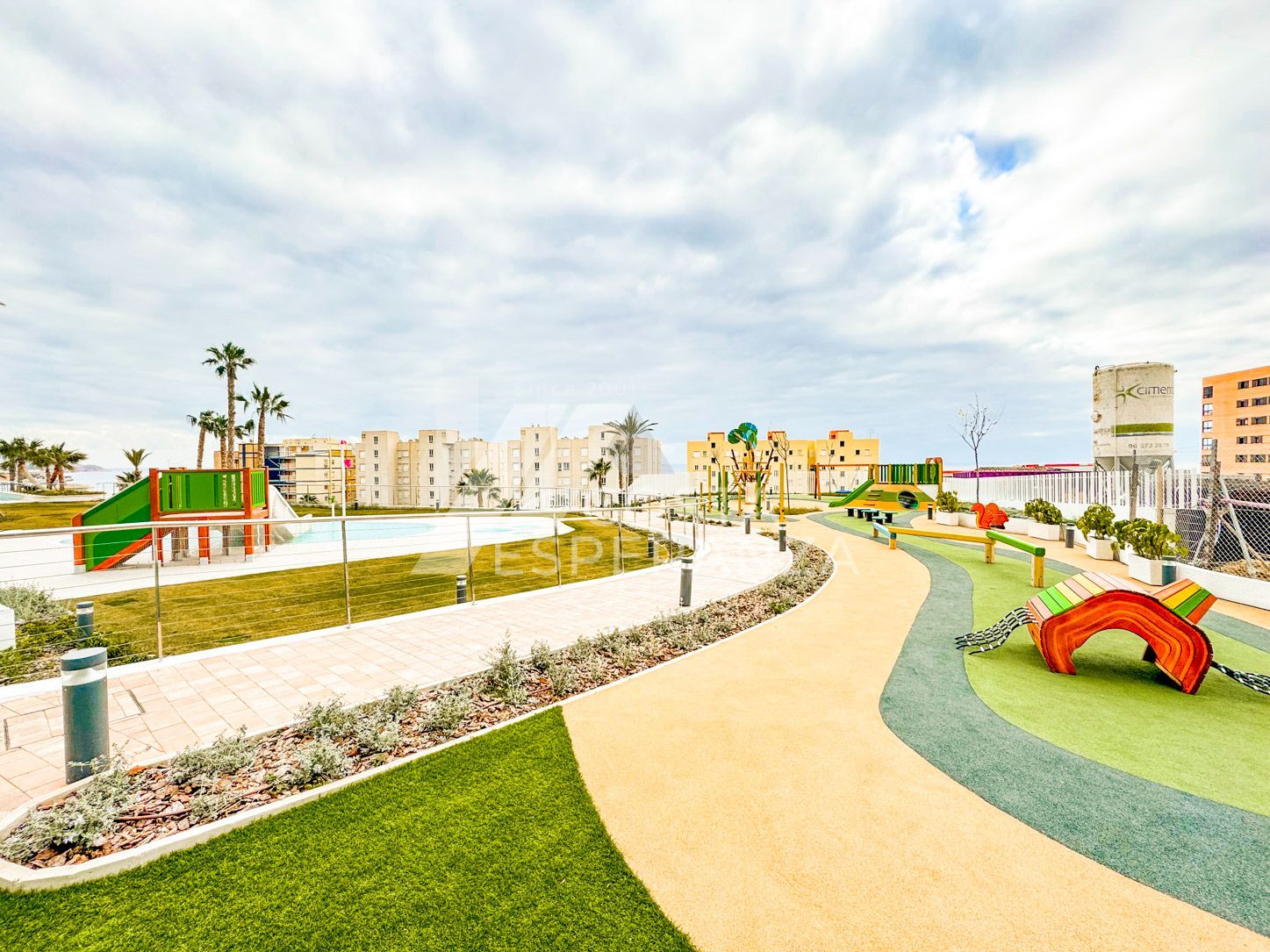 APPARTEMENT NEUF AVEC VUE SUR LA MER