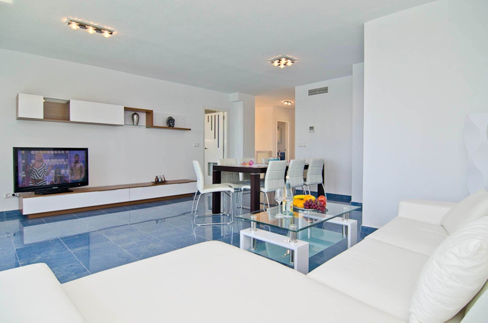 Penthouse - duplex on the first line of the beach with open views to the sea and the Peñon de Ifach