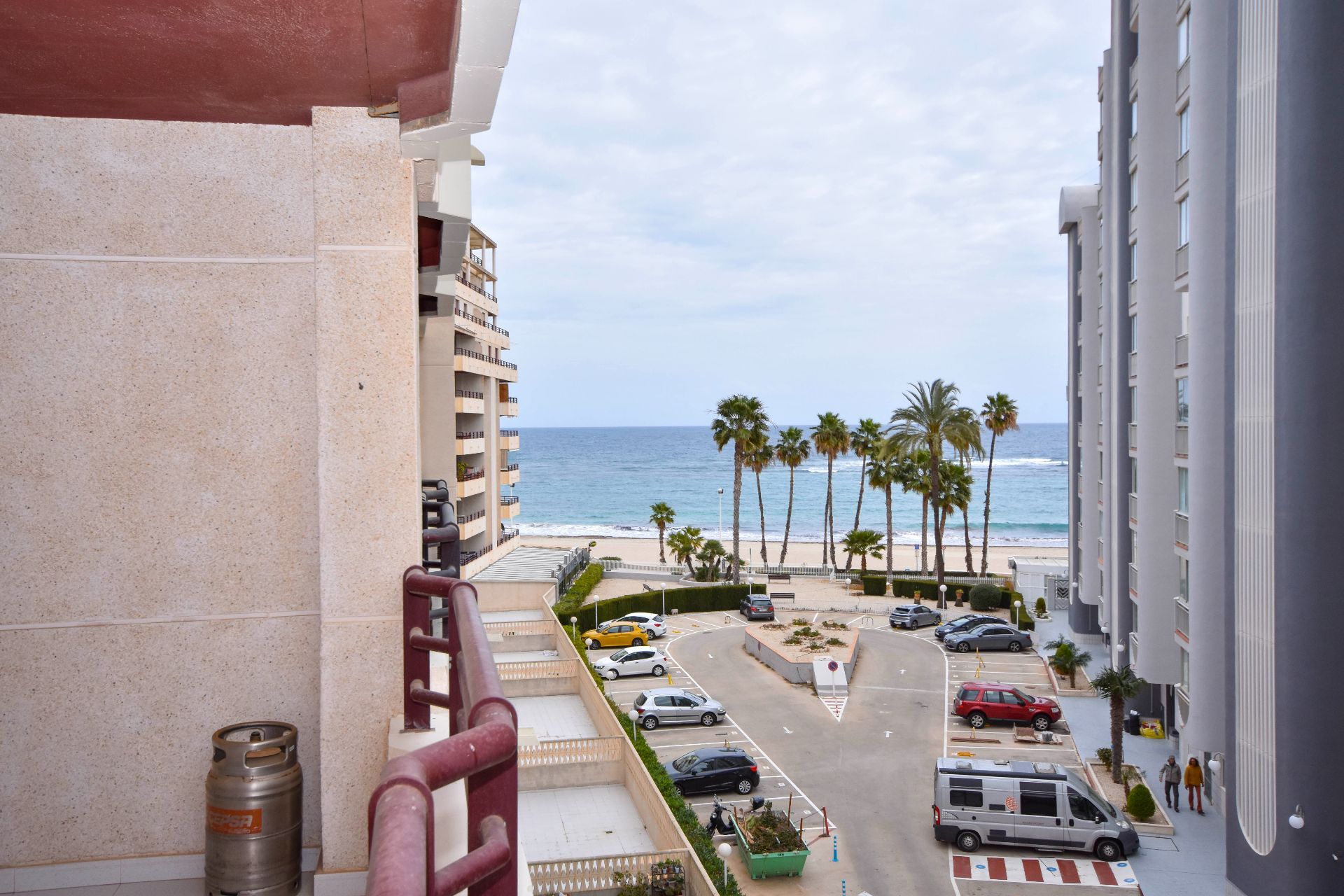 Appartement avec vue sur la mer dans la première ligne de mer à Calpe.