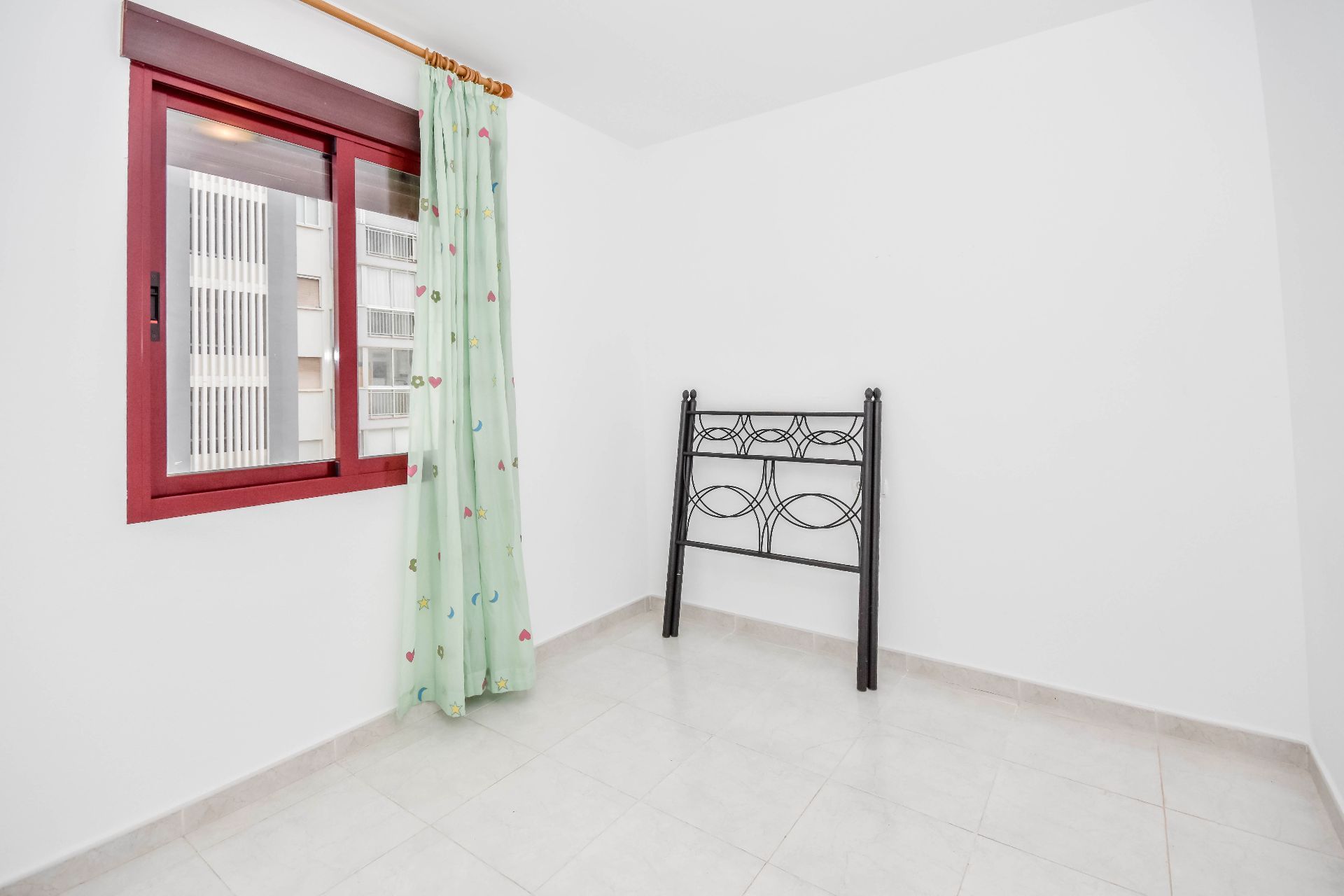 Apartamento con vistas al mar en primera línea del mar en Calpe.