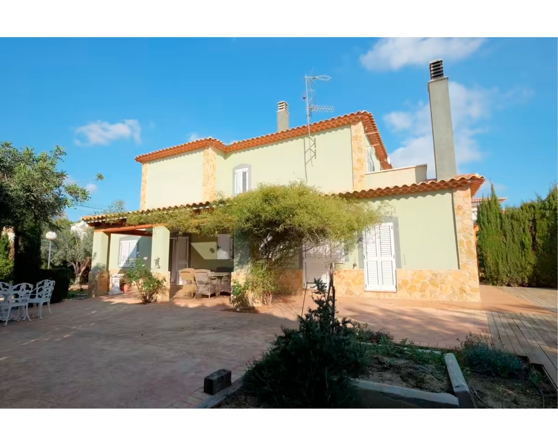 Magnifique villa indépendante avec jardin et piscine