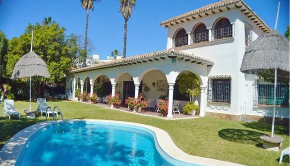 Villa Villa Torremora Puerto Banus Marbella - new 2023 prices