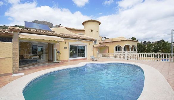 Villa in Calpe / Calp, PUERTO BLANCO, for sale