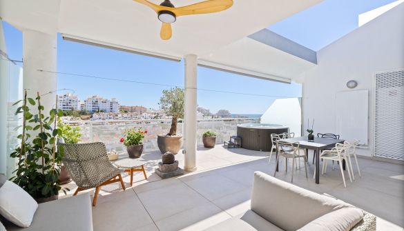 Penthouse in Benalmádena, for sale