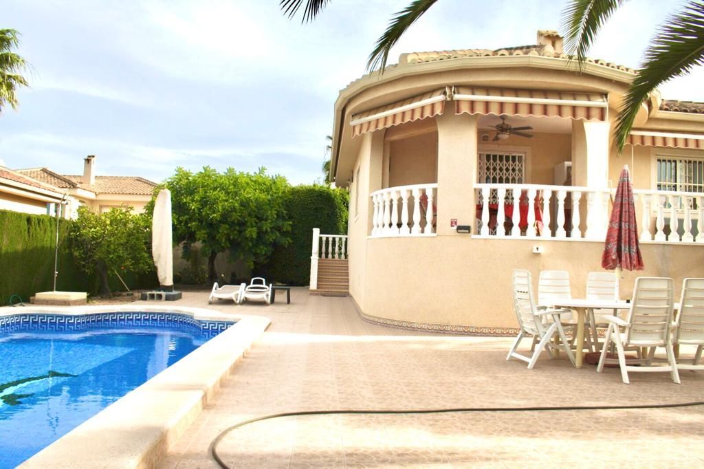 Casa / Chalet en Benijófar, venta