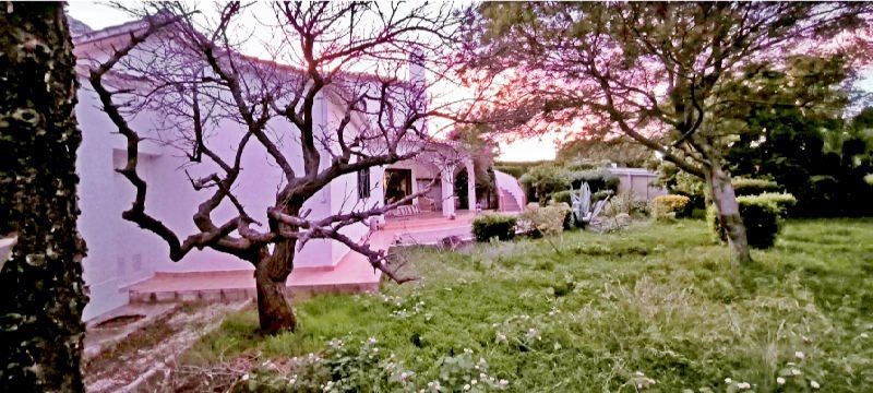 Villa in Dénia, te koop