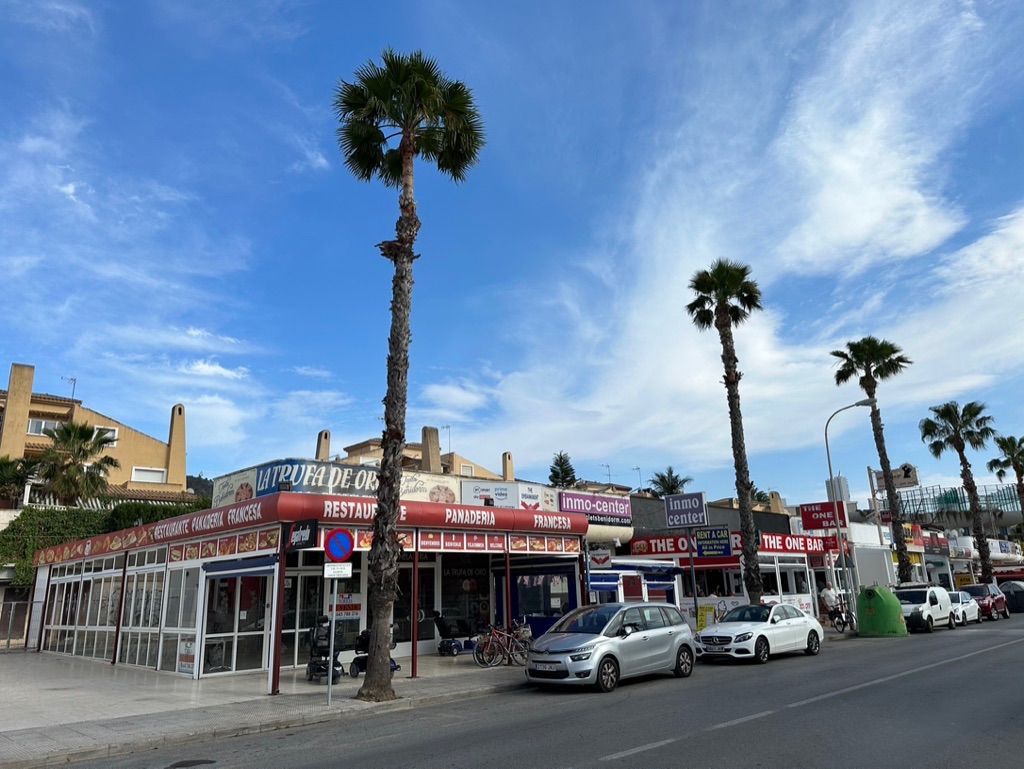 Local comercial en Benidorm, alquiler
