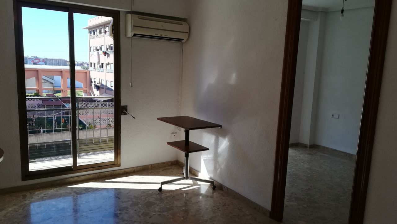 Piso en Valencia, LA TORRE, venta