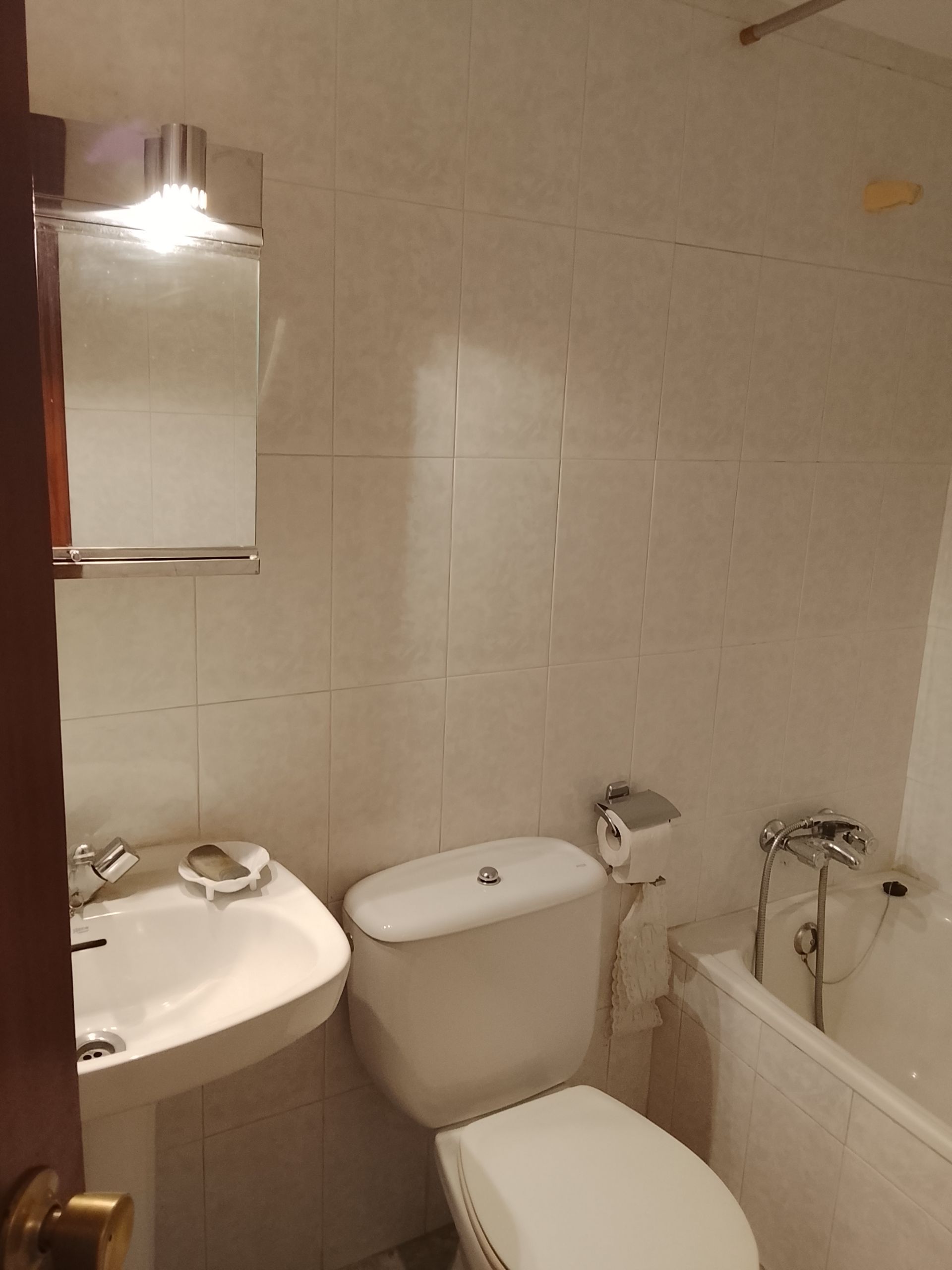 Villa en venta en Madrigal de la Vera