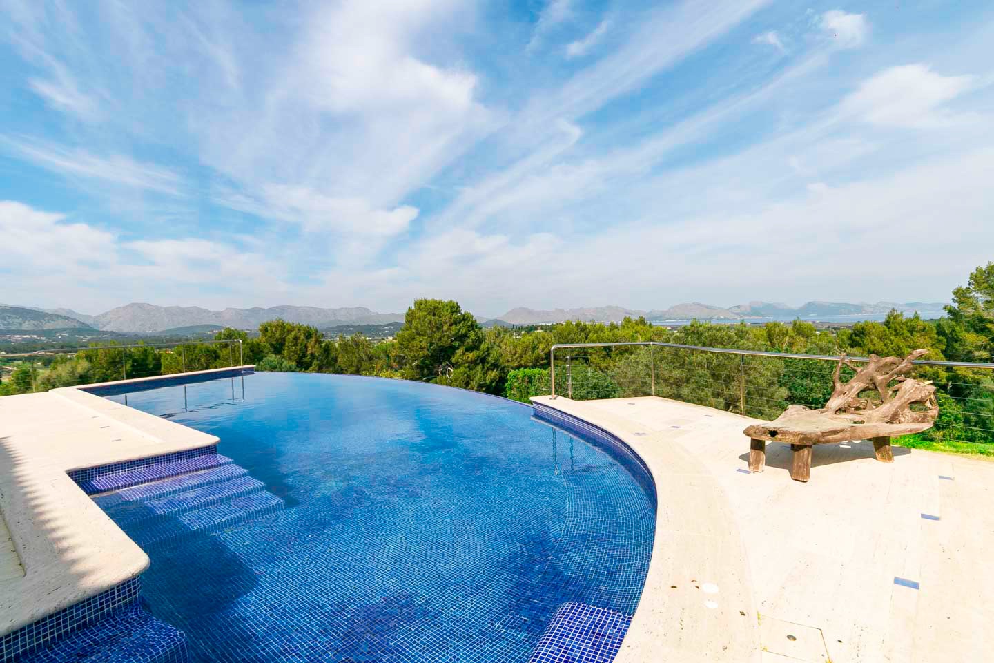 Lyxvilla i Alcúdia, Mallorca, till salu