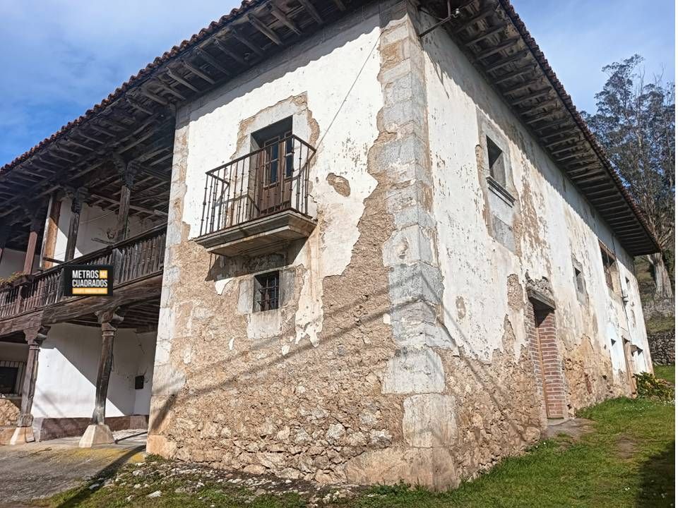 Villa de Lujo en Onís, venta