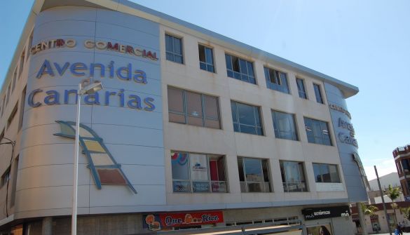 Oficina a Santa Lucía de Tirajana, Avenida de Canarias, en venda