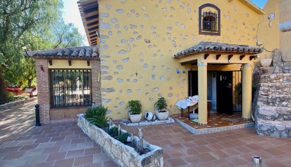 Country House in Tàrbena, for sale