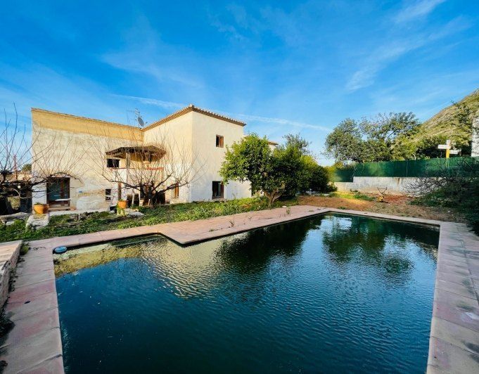Casa de campo en Pedreguer, venta