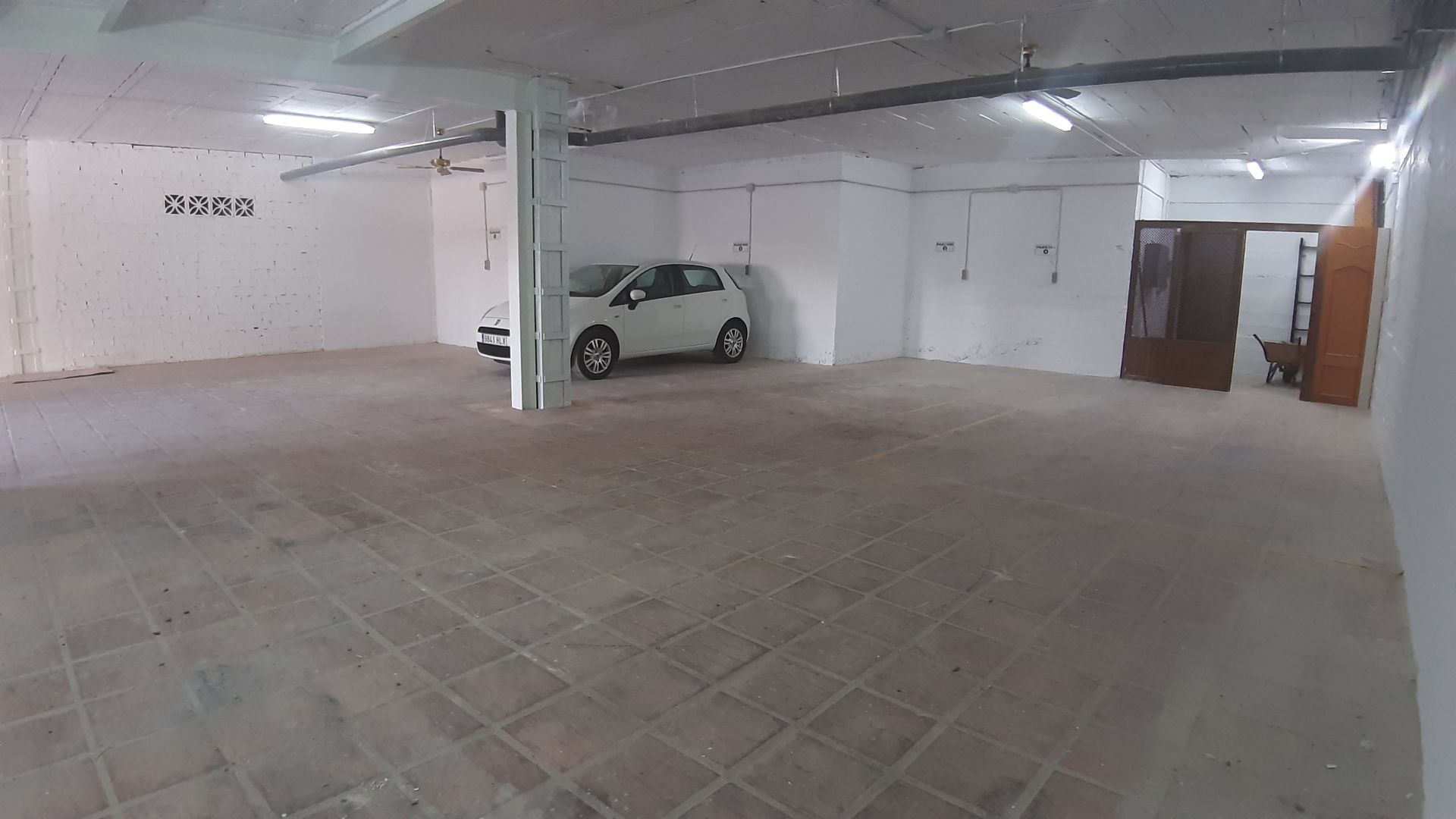 Garage in Nerja, Burriana, for sale