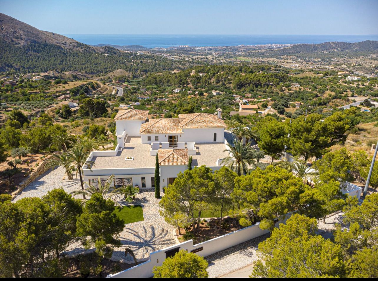 Luxury Villa in Finestrat, Finestrat, for sale