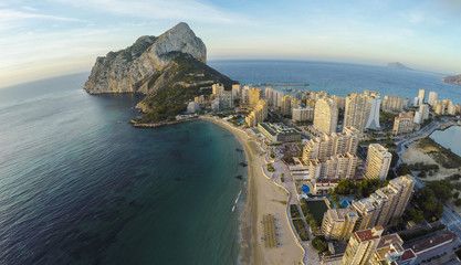 Ghid complet pentru cetățenii români care vor să cumpere o proprietate în Spania 